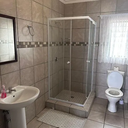 Stay At Home Airport Lodge Kempton Park Room photo
